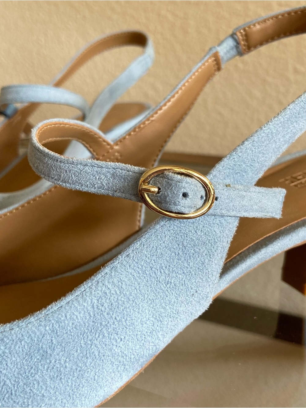 Shoes / Heels “Miranda” by Nordstrom Rack
Slingback Pump
Kitten Heel 10
Like New - Picture 4 of 12